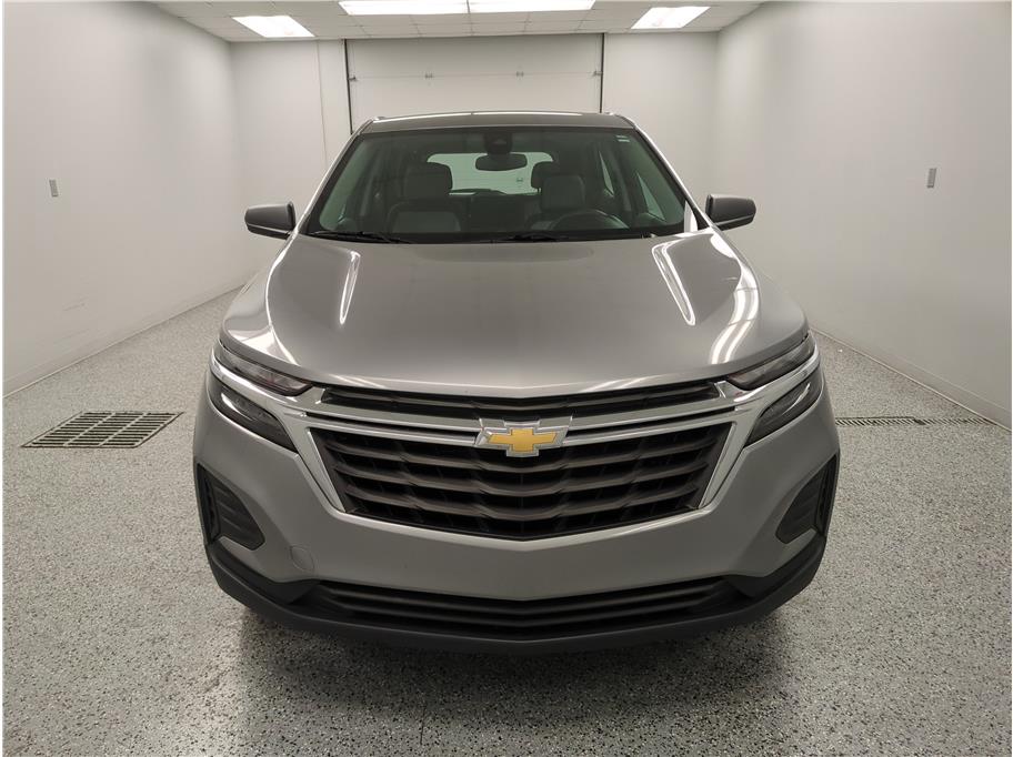 2023 Chevrolet Equinox LS photo 2