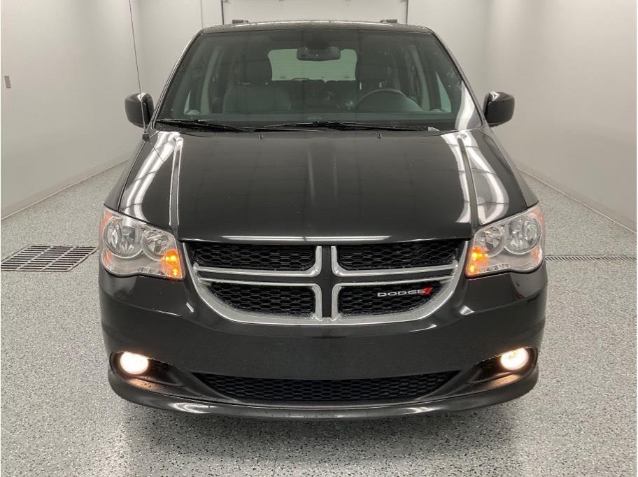 2018 Dodge Grand Caravan SXT photo 2
