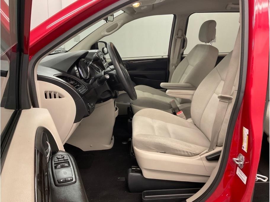 2014 Dodge Grand Caravan SE photo 4