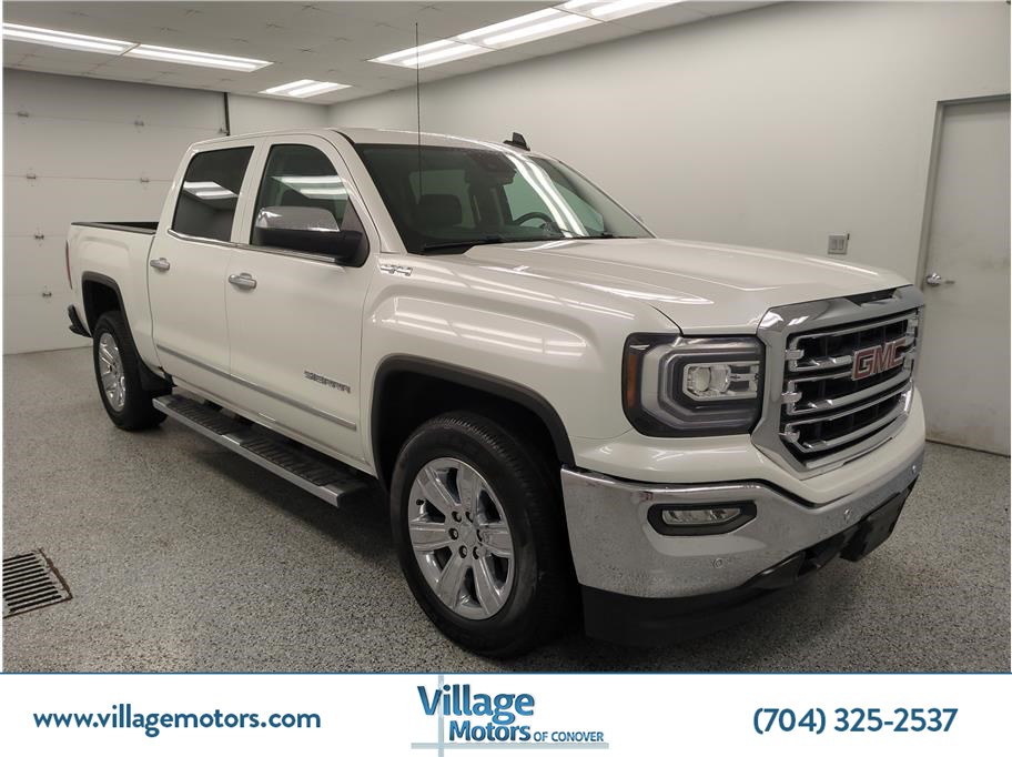 2018 GMC Sierra 4WD Crew Cab Short Box SLT's photo