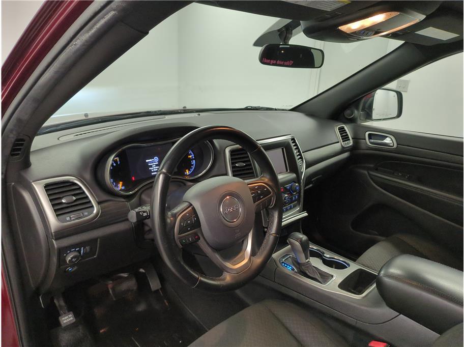 2020 Jeep Grand Cherokee Laredo E photo 3