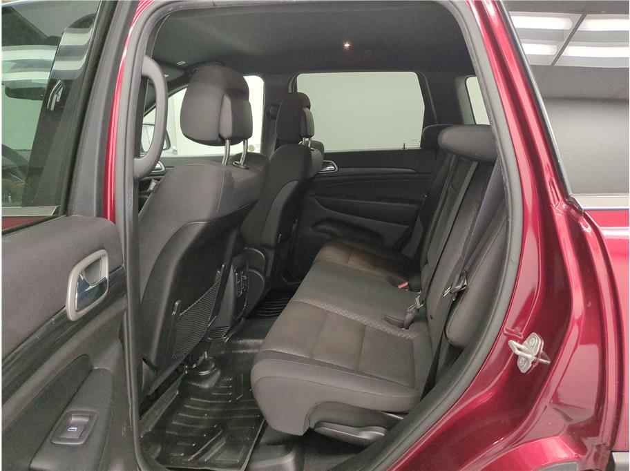 2020 Jeep Grand Cherokee Laredo E photo 4