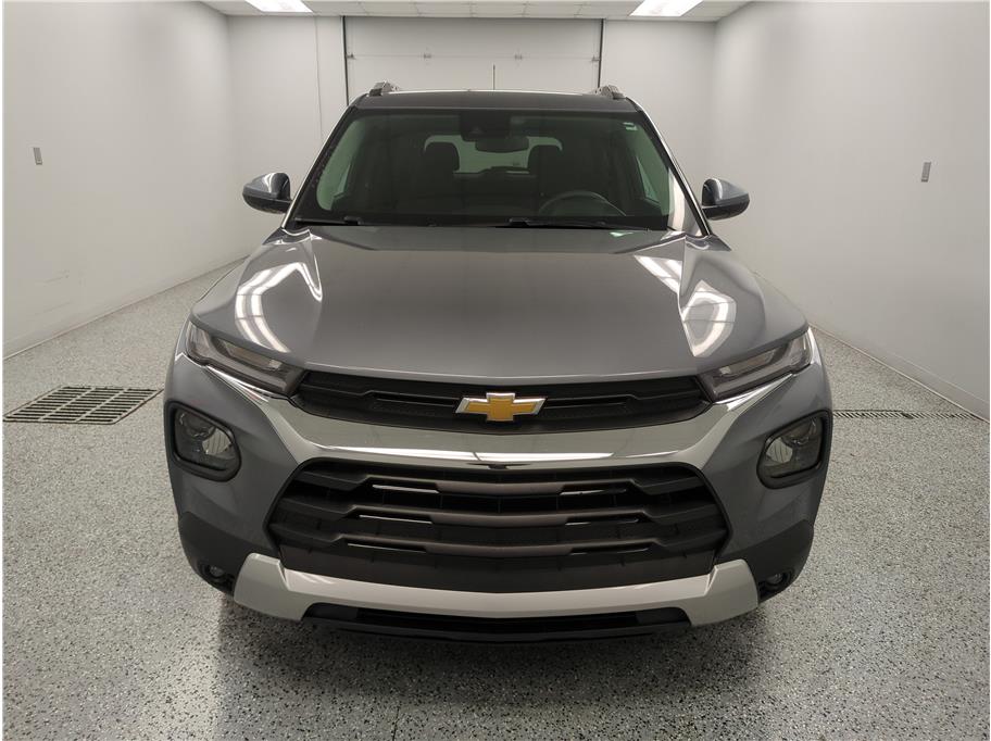 2022 Chevrolet Trailblazer LT photo 2