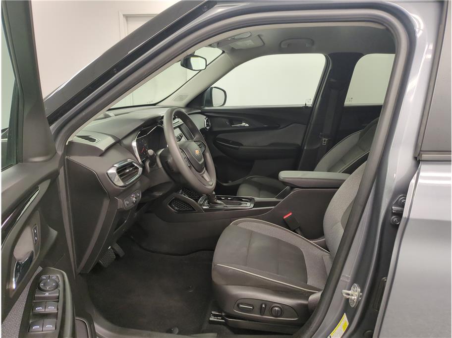 2022 Chevrolet Trailblazer LT photo 4