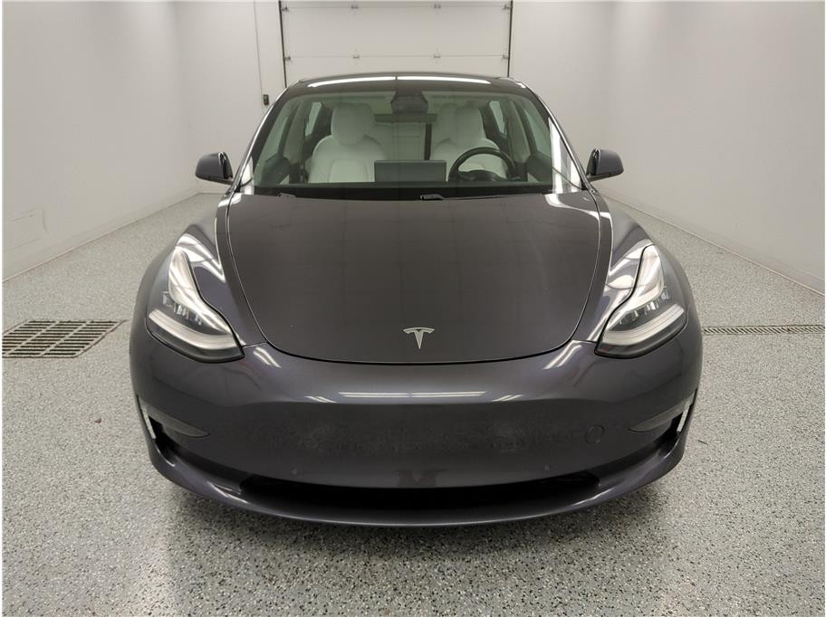 2018 Tesla Model 3 Long Range photo 2