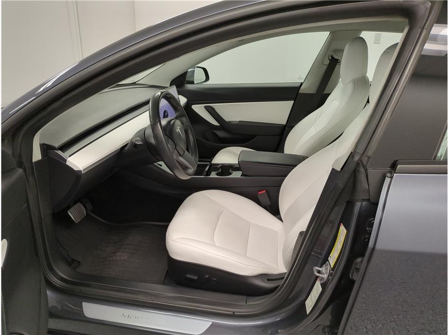 2018 Tesla Model 3 Long Range photo 4