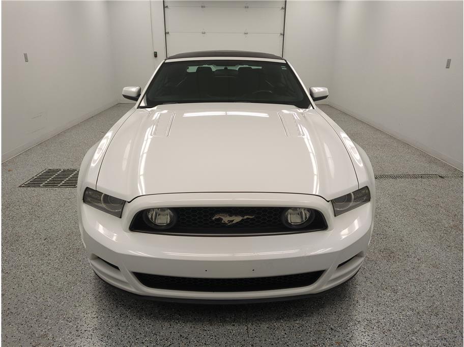 2014 Ford Mustang GT Convertible photo 2