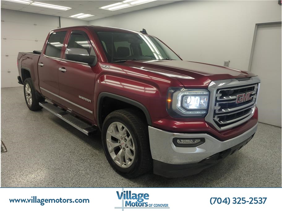 2017 GMC Sierra 4WD Crew Cab Short Box SLT's photo