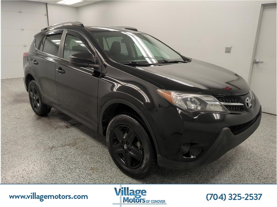 2015 Toyota RAV4 LE's photo