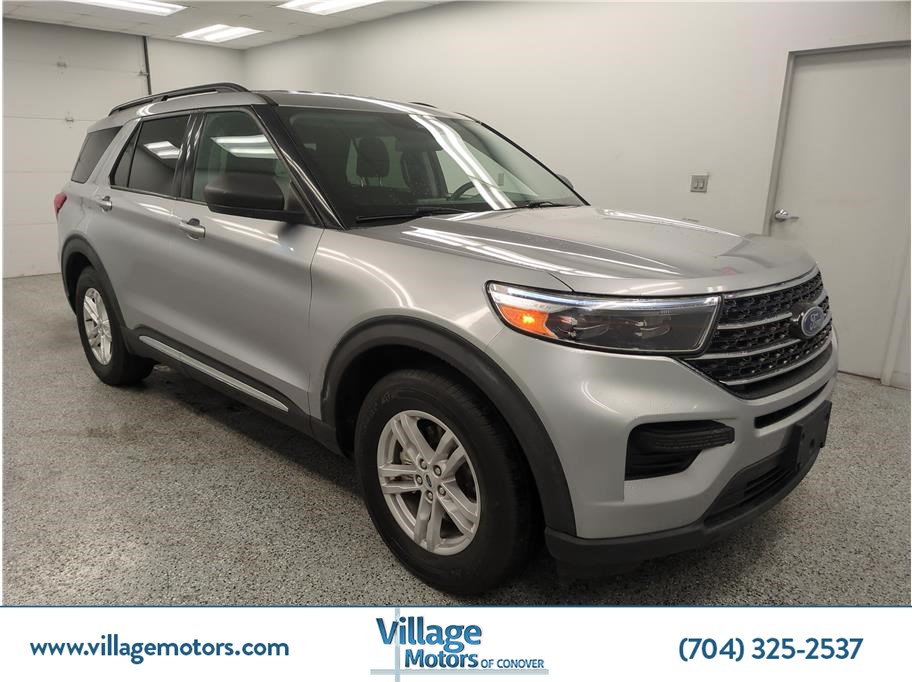 2021 Ford Explorer XLT RWD's photo