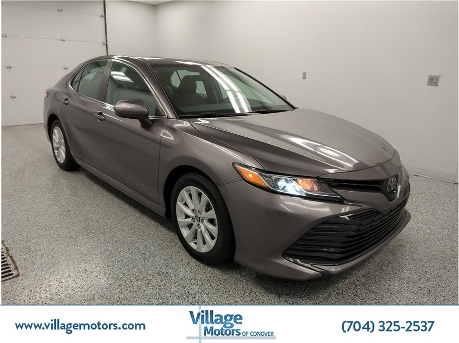 2020 Toyota Camry LE
