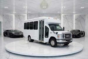 View 2011 Ford Econoline Commercial Cutaway 