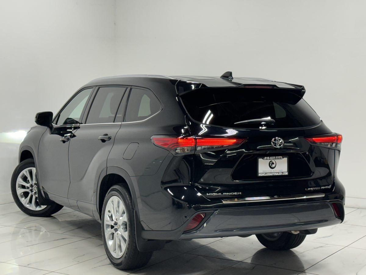 Sold 2022 Toyota Highlander Limited in Rancho Cordova