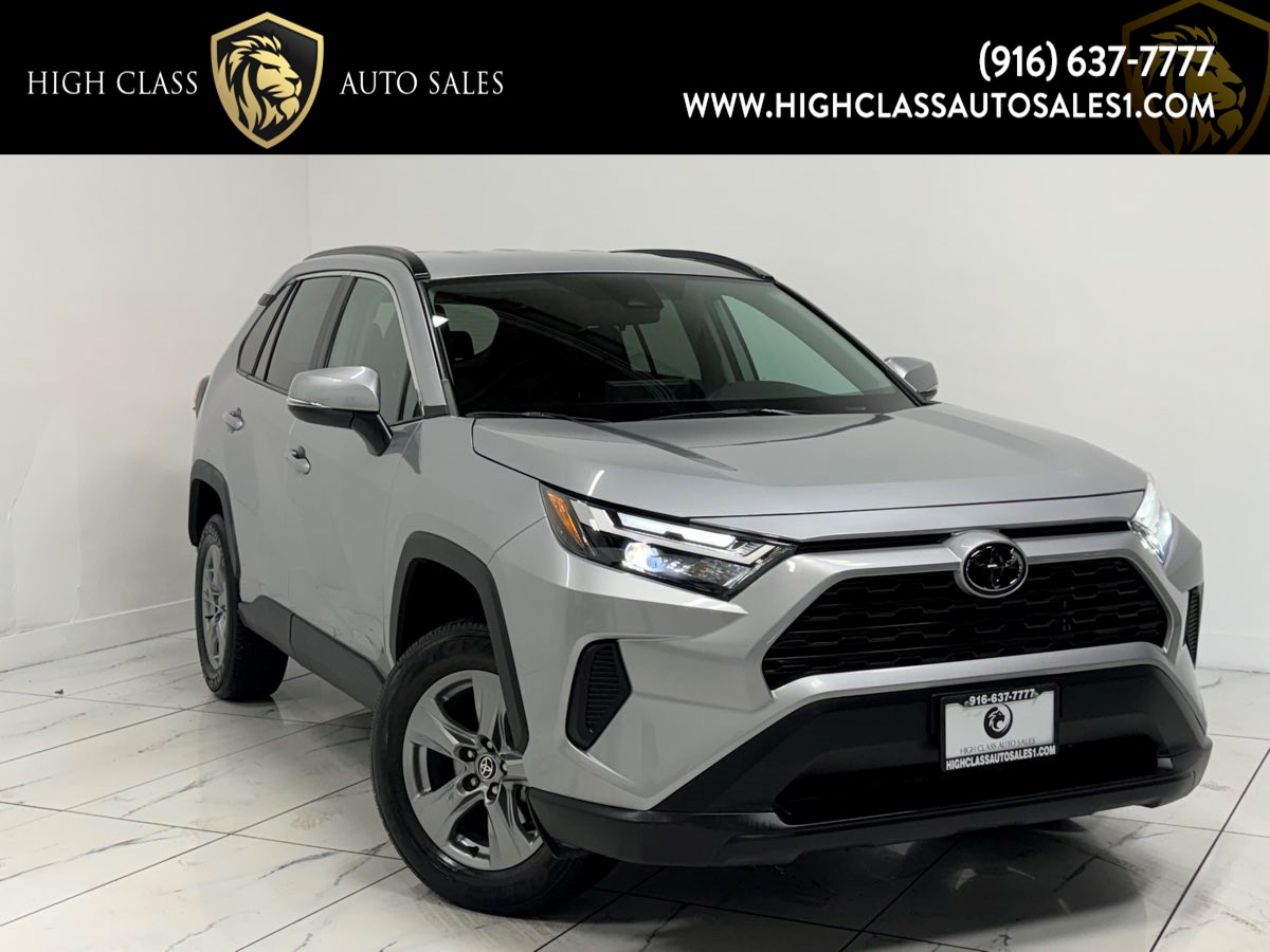 2023 Toyota RAV4 XLE