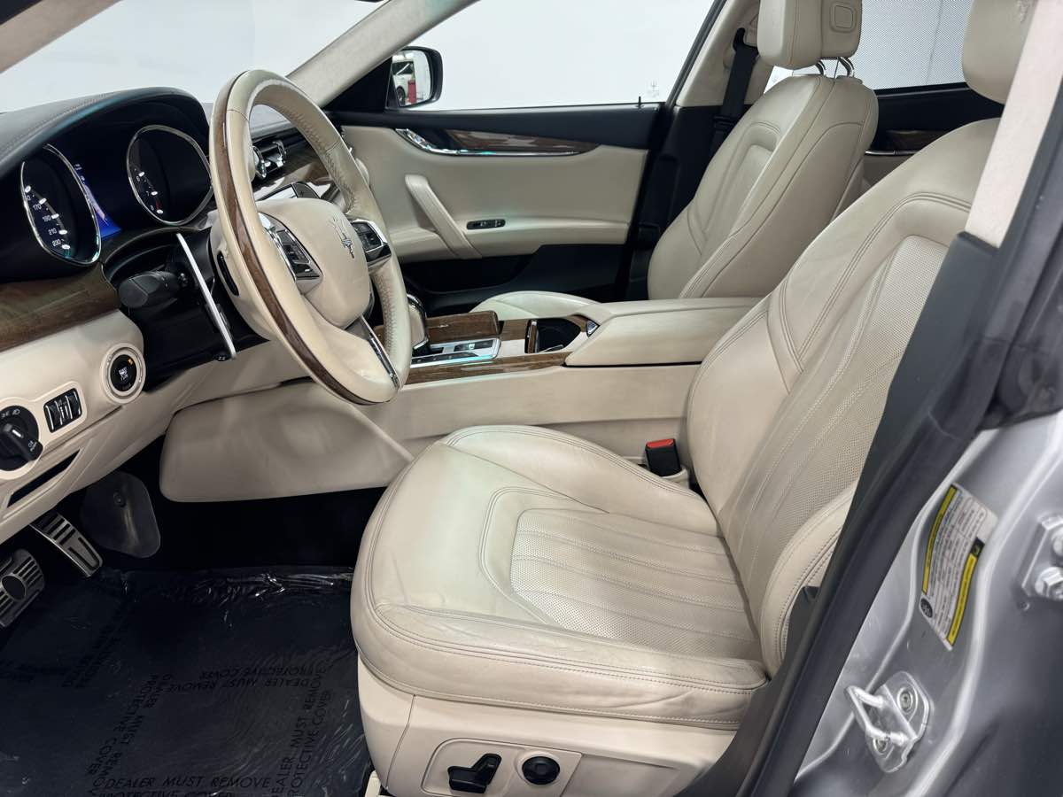 402-450 1/43 マセラティ Quattroporte GTS MINICHAMPS 400123900 Scale 1/43 | MASERATI QUATTROPORTE GTS