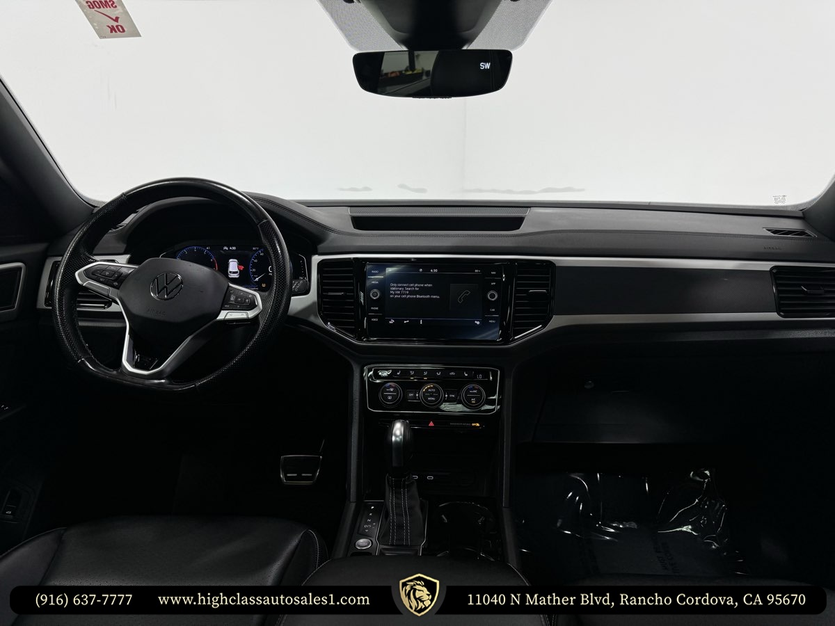 2021 Volkswagen Atlas Cross Sport V6 SEL R-Line photo 30