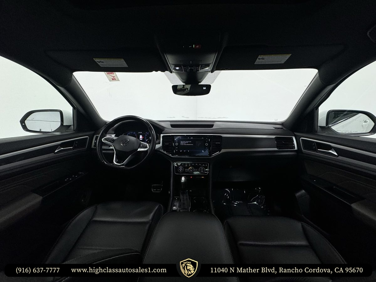 2021 Volkswagen Atlas Cross Sport V6 SEL R-Line photo 29