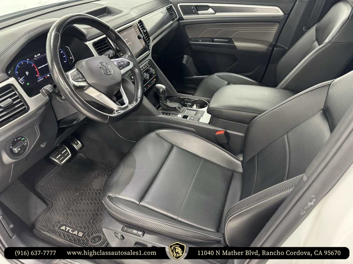 2021 Volkswagen Atlas Cross Sport V6 SEL R-Line photo 15
