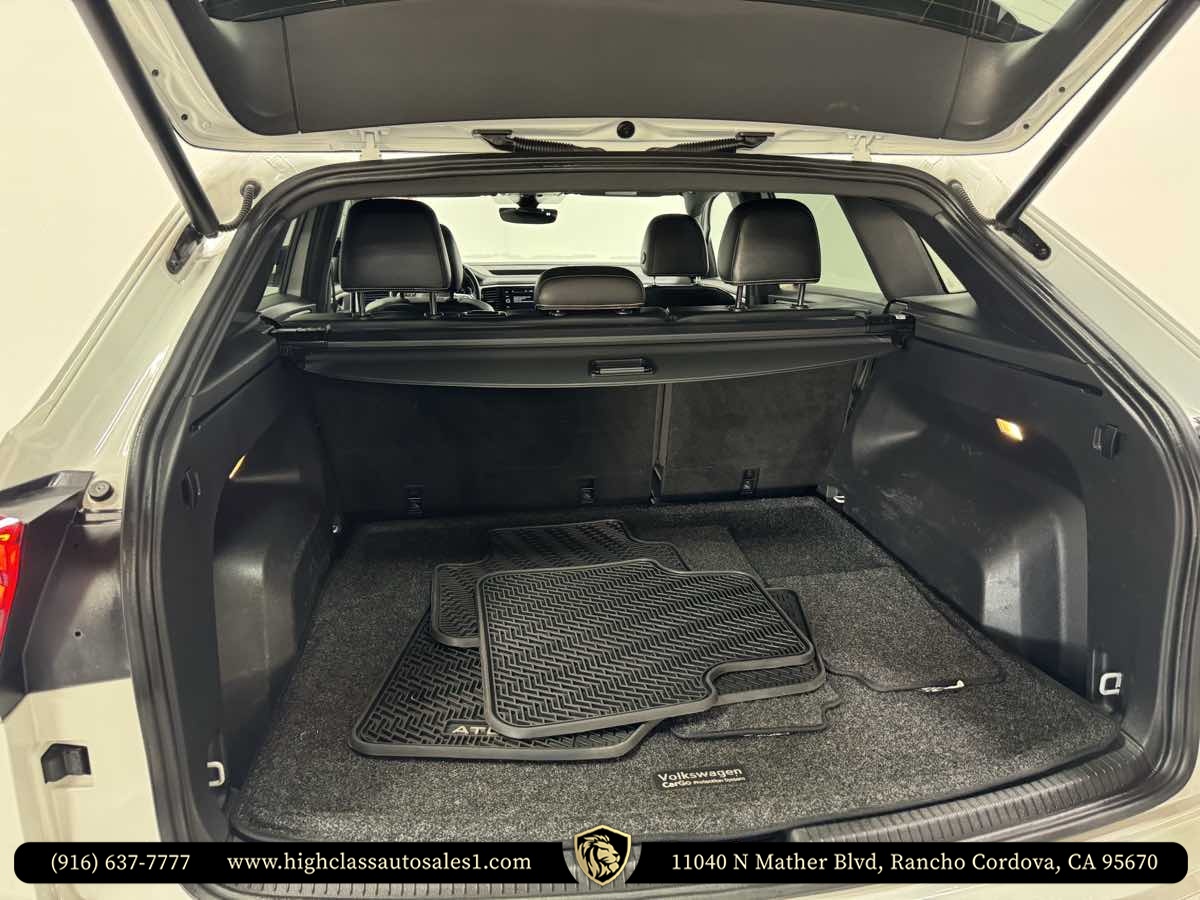 2021 Volkswagen Atlas Cross Sport V6 SEL R-Line photo 45