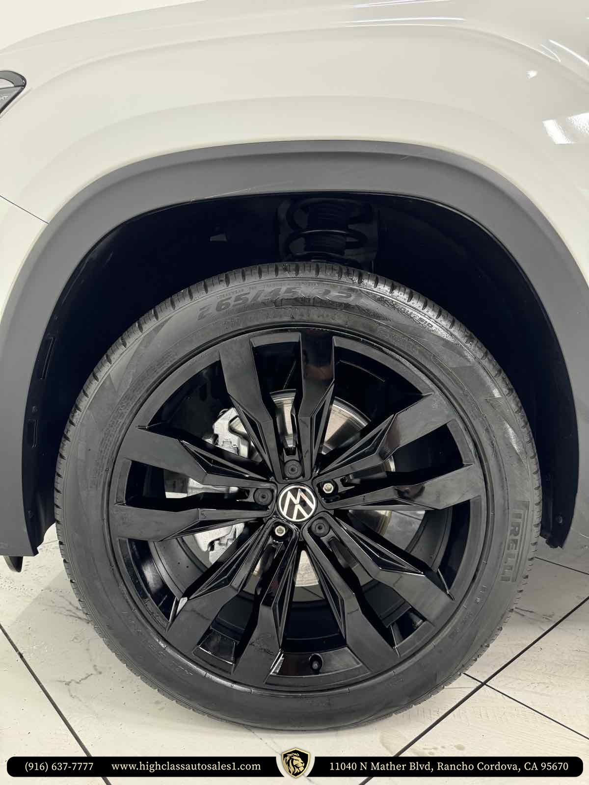 2021 Volkswagen Atlas Cross Sport V6 SEL R-Line photo 51