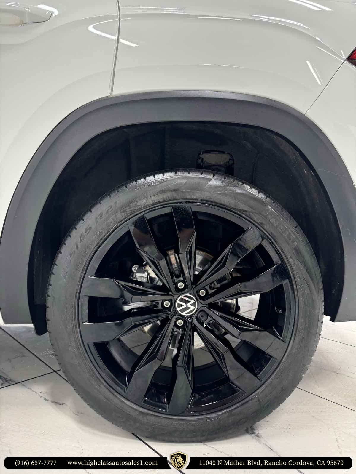 2021 Volkswagen Atlas Cross Sport V6 SEL R-Line photo 52