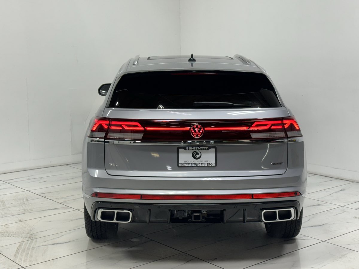 Sold 2024 Volkswagen Atlas Cross Sport 2.0T SEL Premium R-Line in