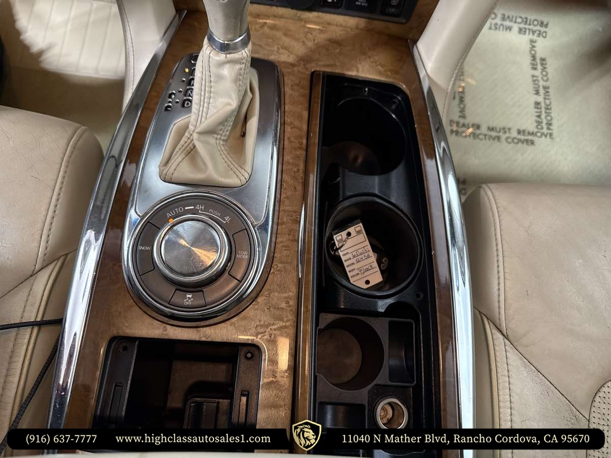 2012 Infiniti QX56 photo 33
