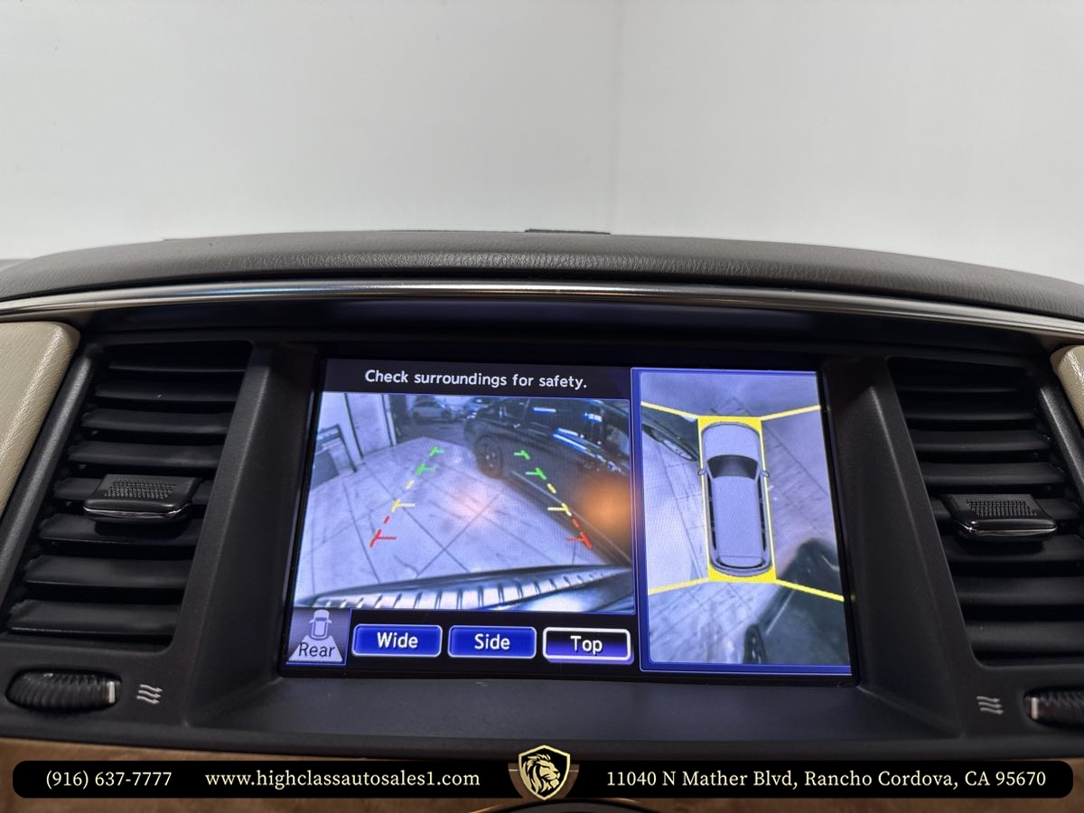 2012 Infiniti QX56 photo 30