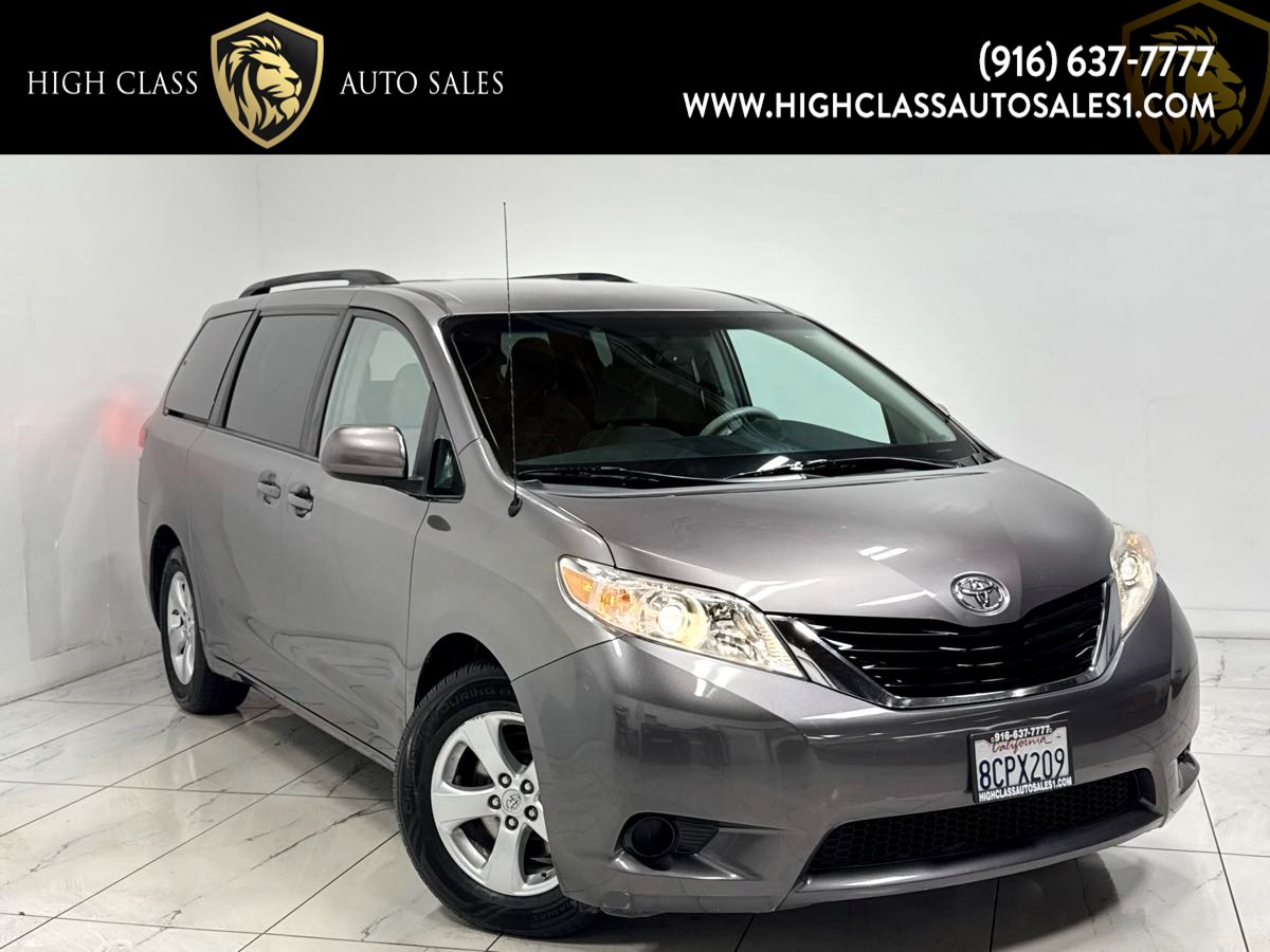 2014 Toyota Sienna LE AAS