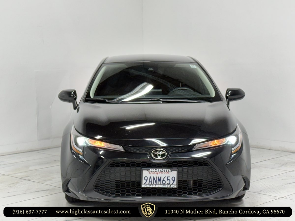 2022 Toyota Corolla LE photo 3