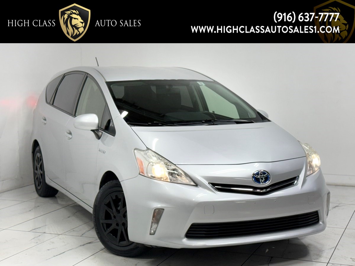 2012 Toyota Prius v Two