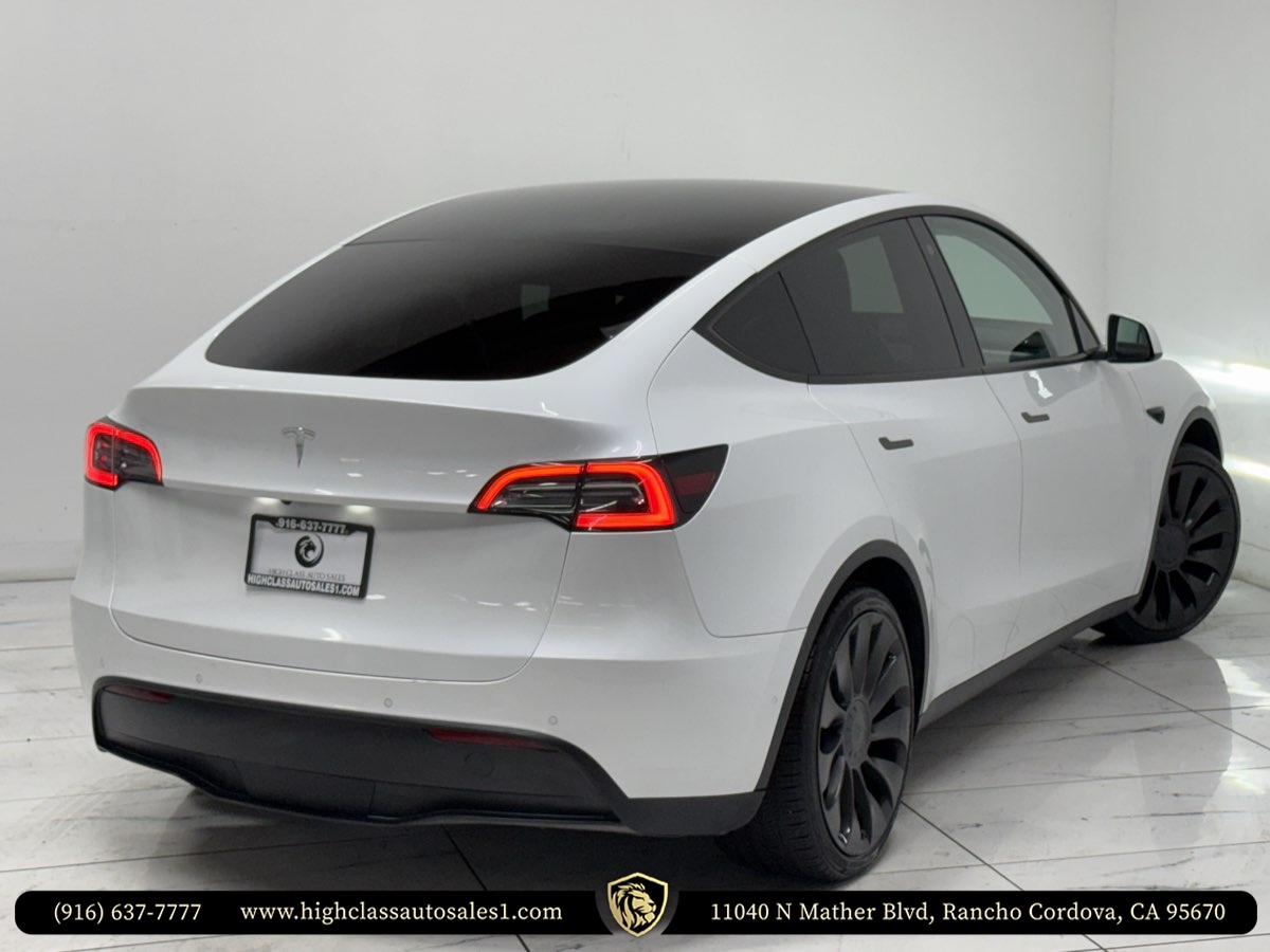 2022 Tesla Model Y Performance photo 11
