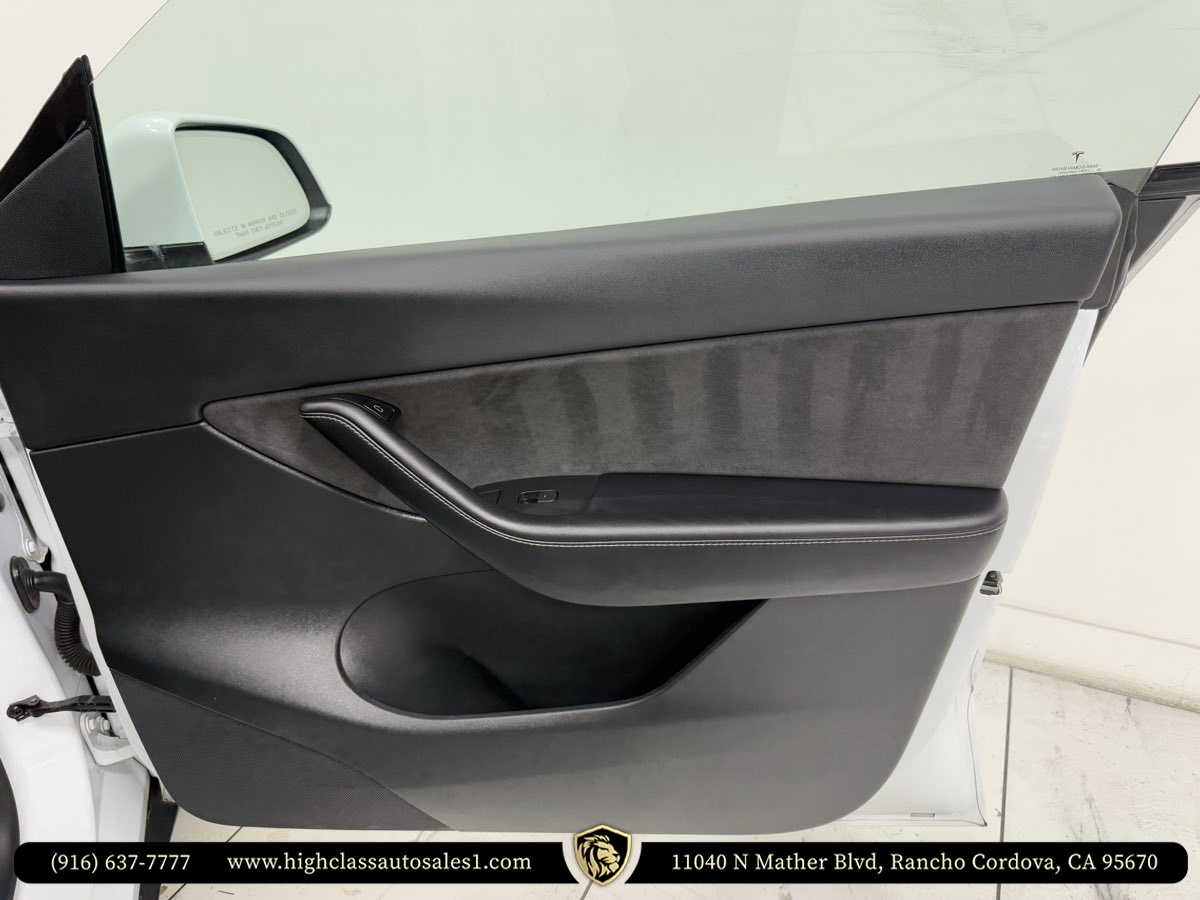2022 Tesla Model Y Performance photo 22