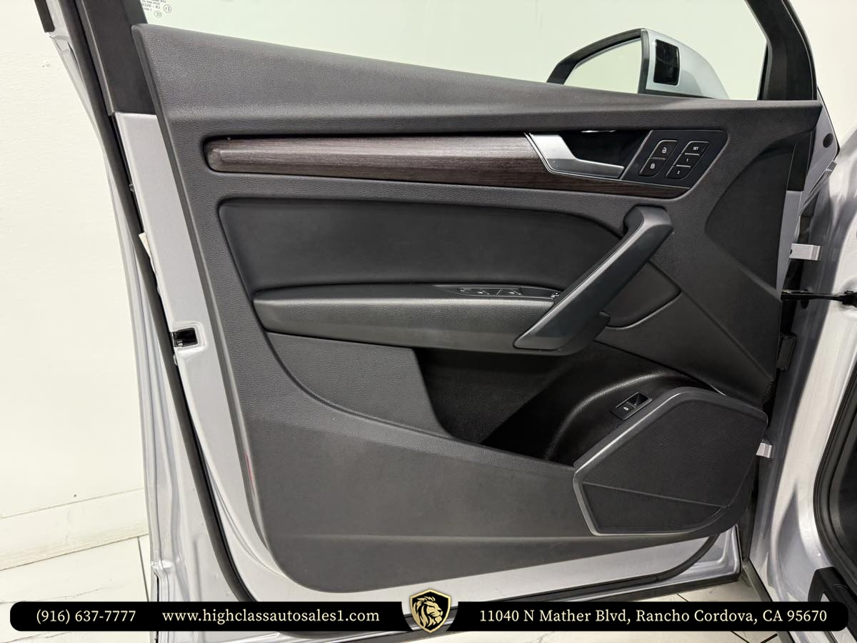 2022 Audi Q5 Premium photo 13