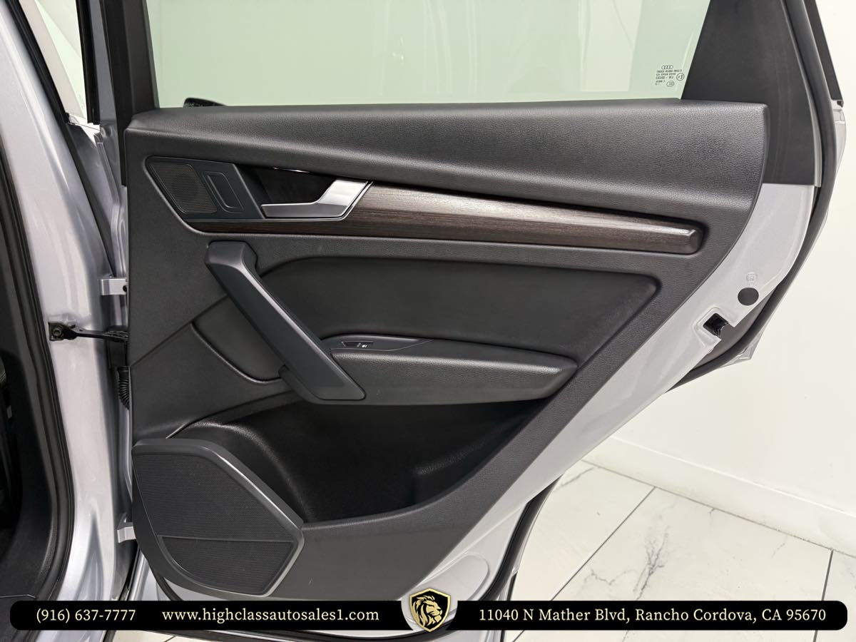 2022 Audi Q5 Premium photo 25