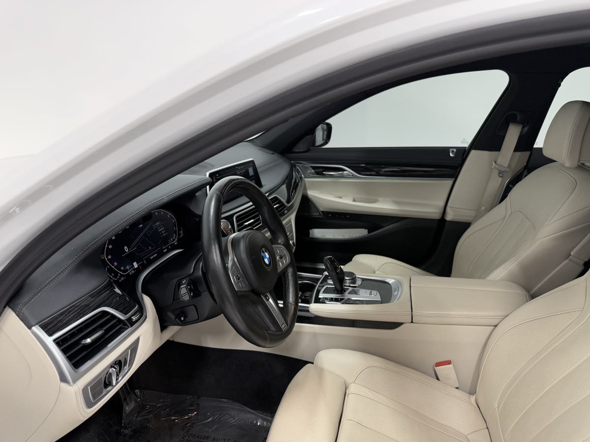 2022 Bmw 740Li photo 11