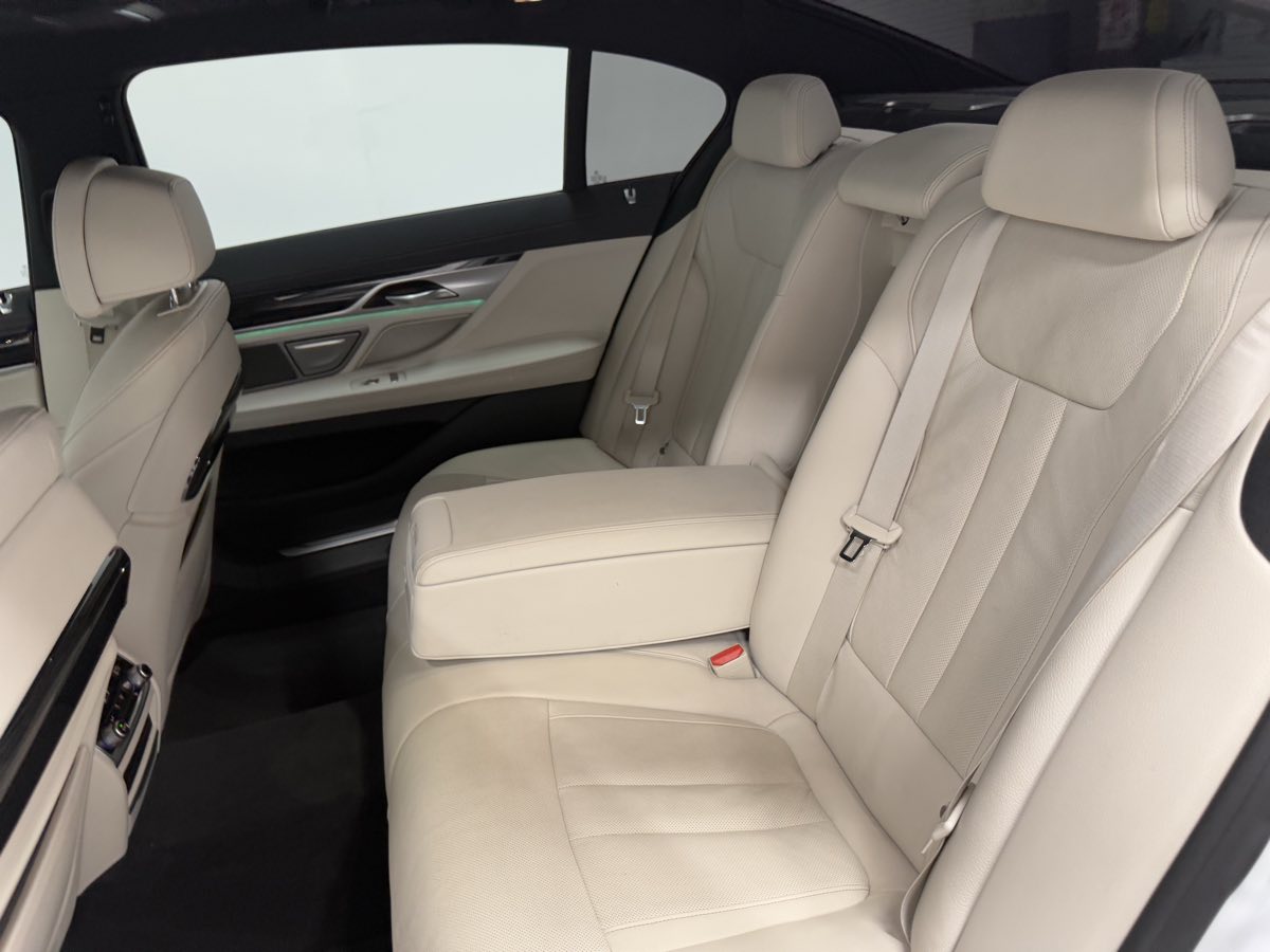2022 Bmw 740Li photo 17