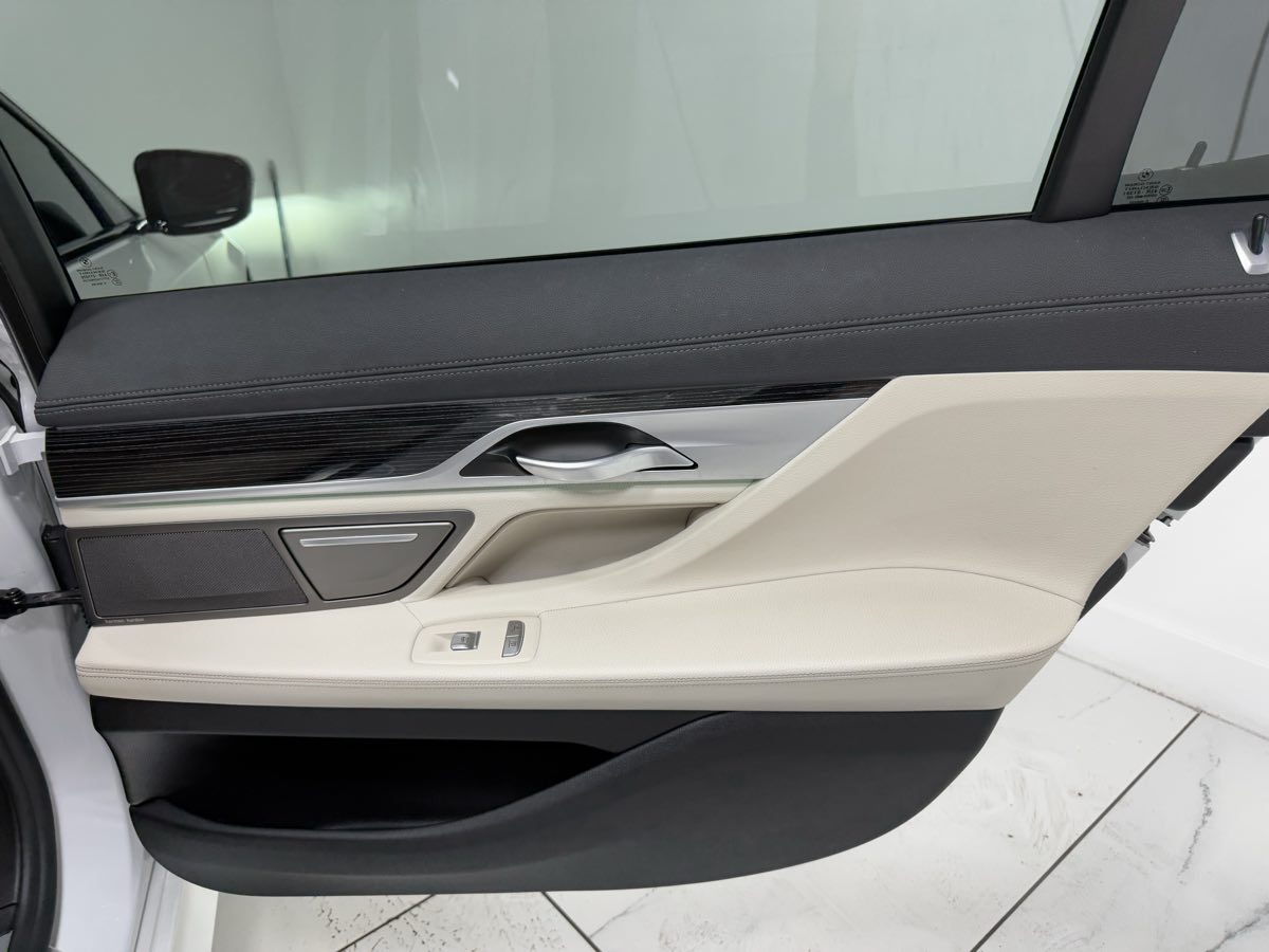 2022 Bmw 740Li photo 18
