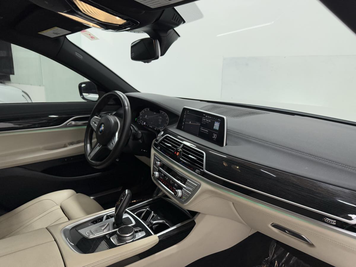 2022 Bmw 740Li photo 23