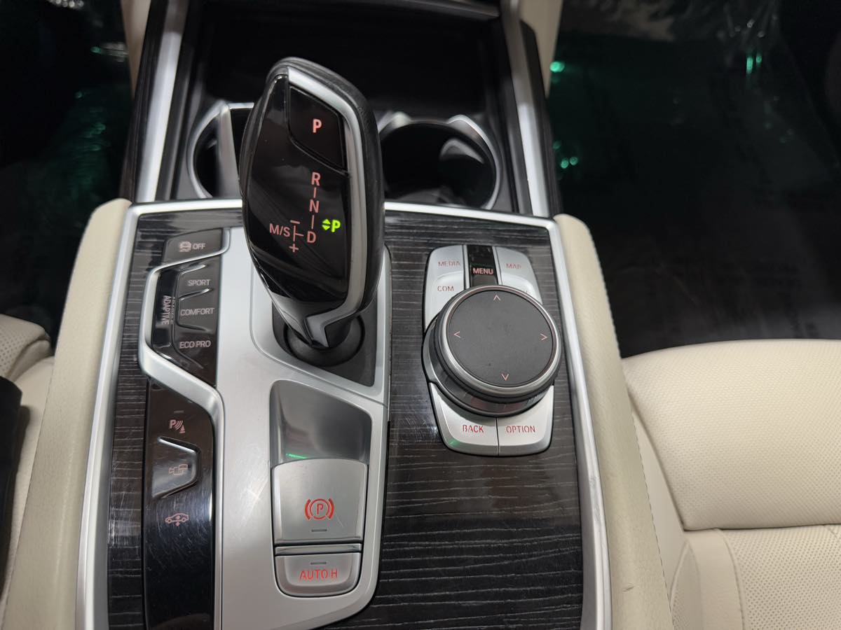 2022 Bmw 740Li photo 32