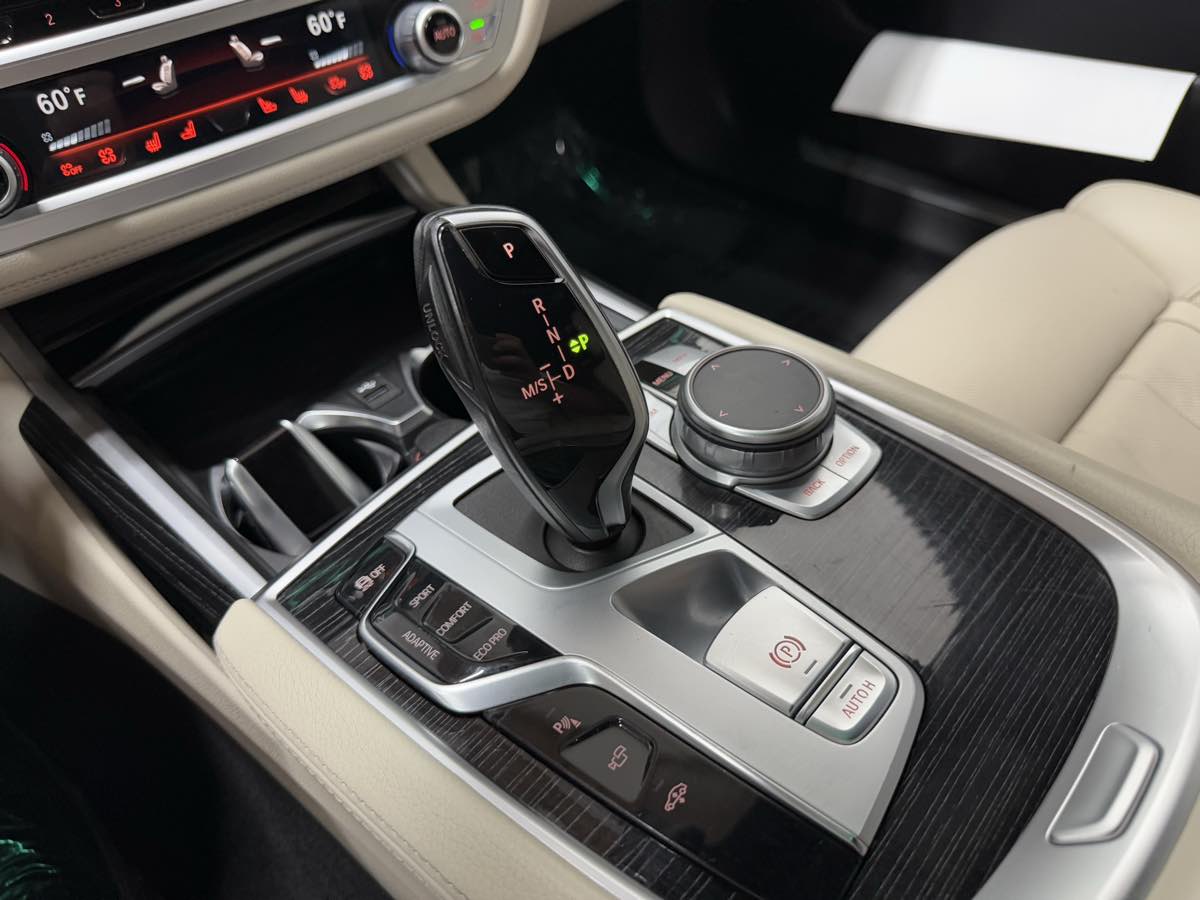 2022 Bmw 740Li photo 33