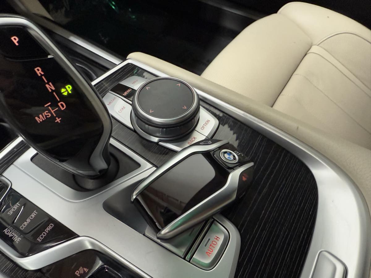 2022 Bmw 740Li photo 34