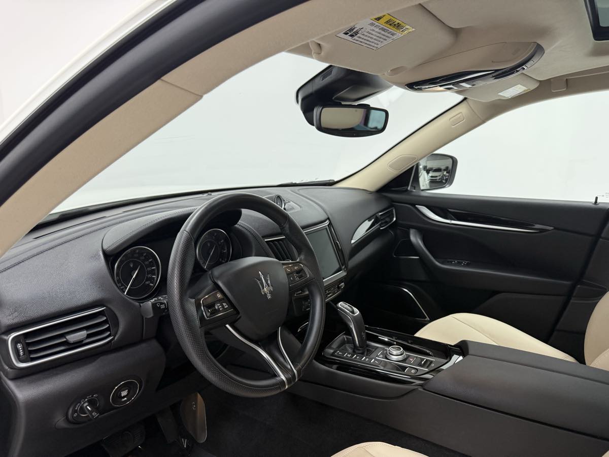 2022 Maserati Levante GT photo 11