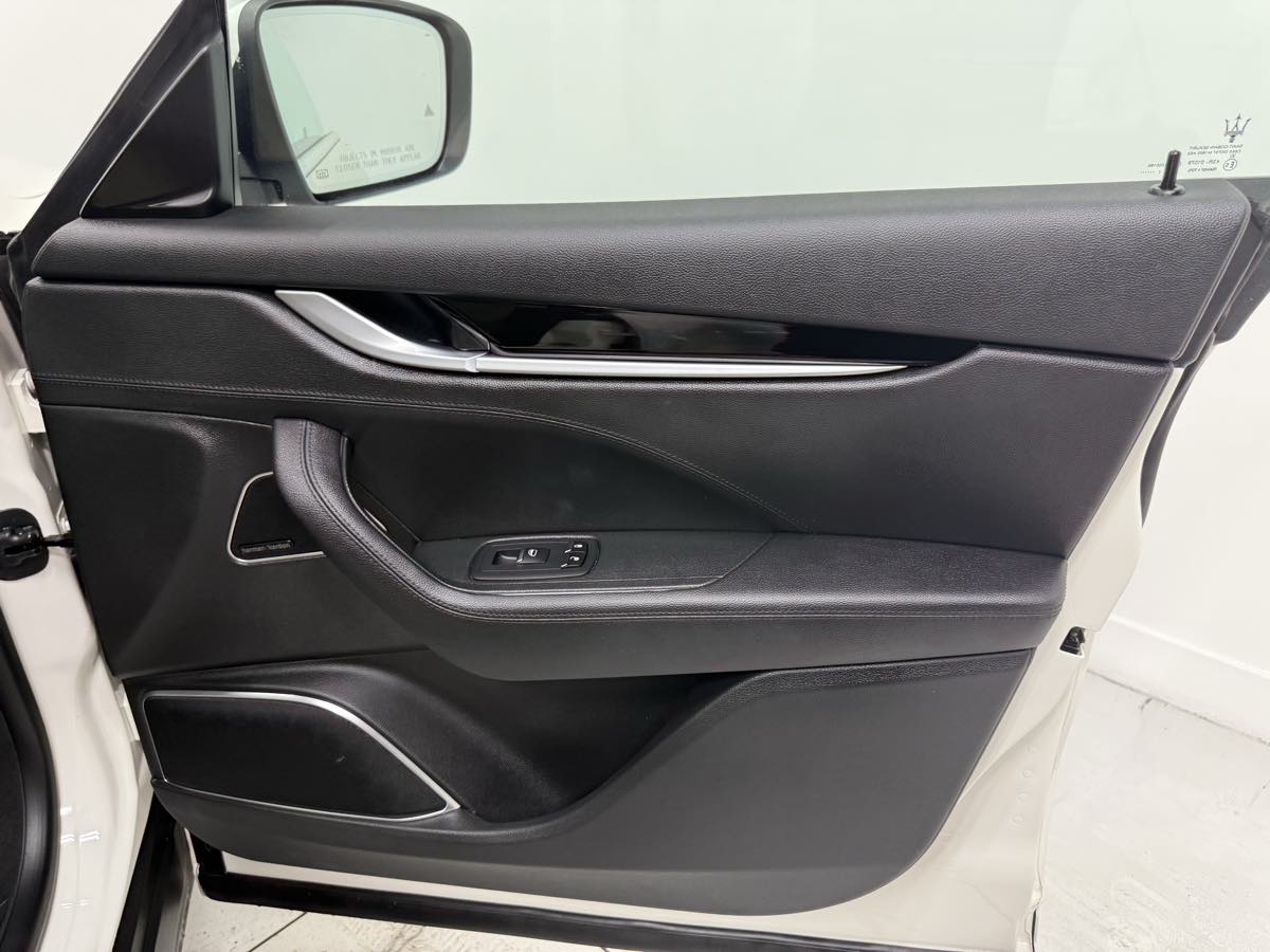 2022 Maserati Levante GT photo 21