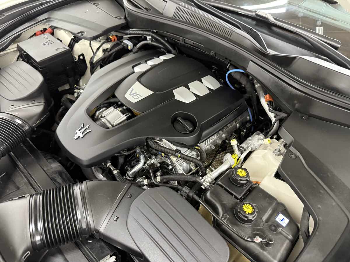 2022 Maserati Levante GT photo 37