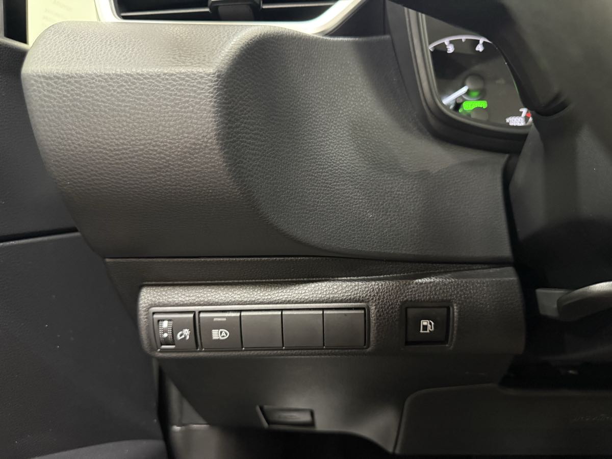 2024 Toyota Corolla Hybrid LE photo 25