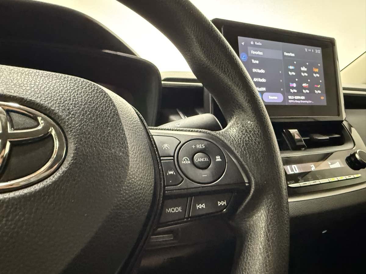 2024 Toyota Corolla Hybrid LE photo 28