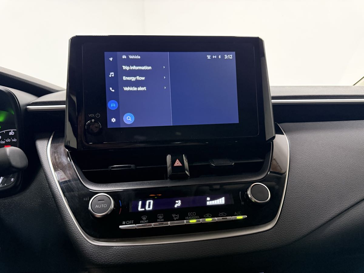 2024 Toyota Corolla Hybrid LE photo 30