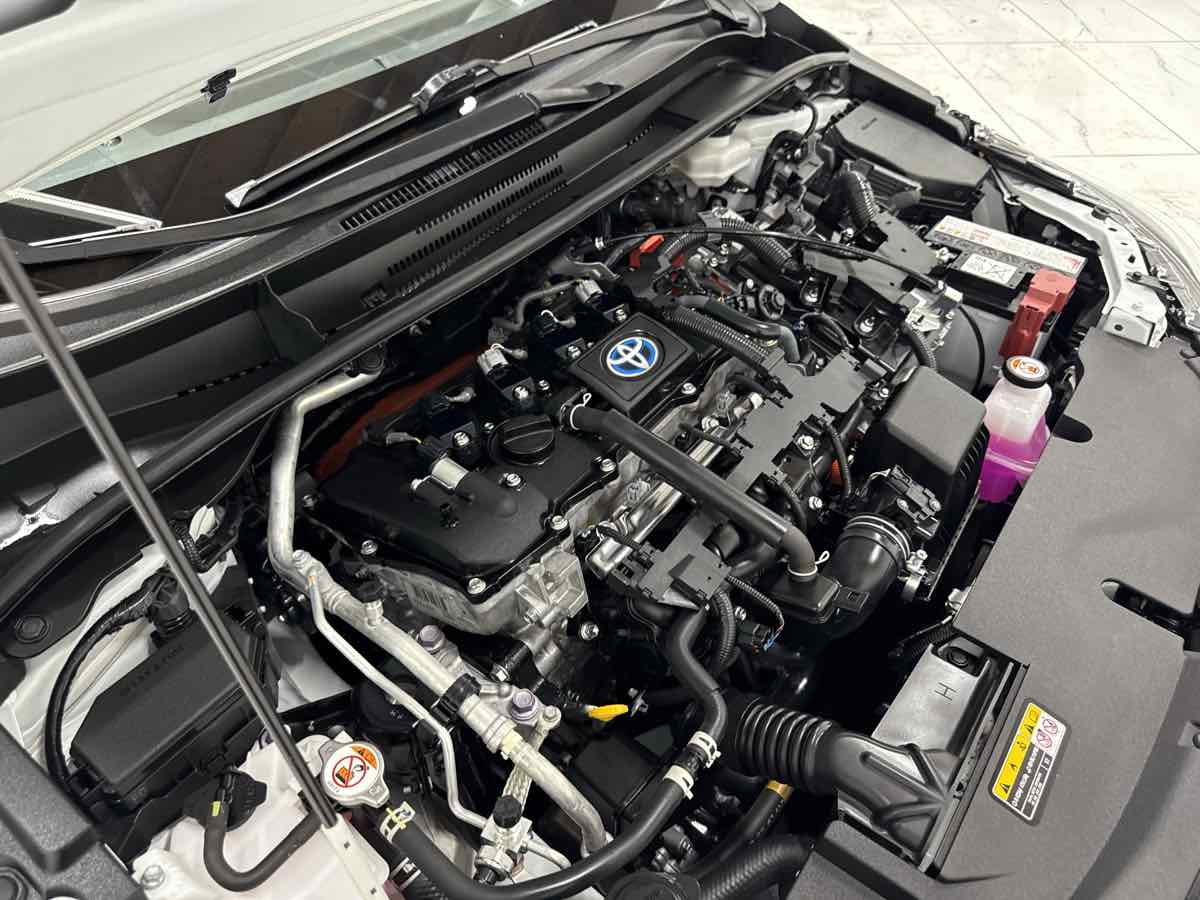 2024 Toyota Corolla Hybrid LE photo 39