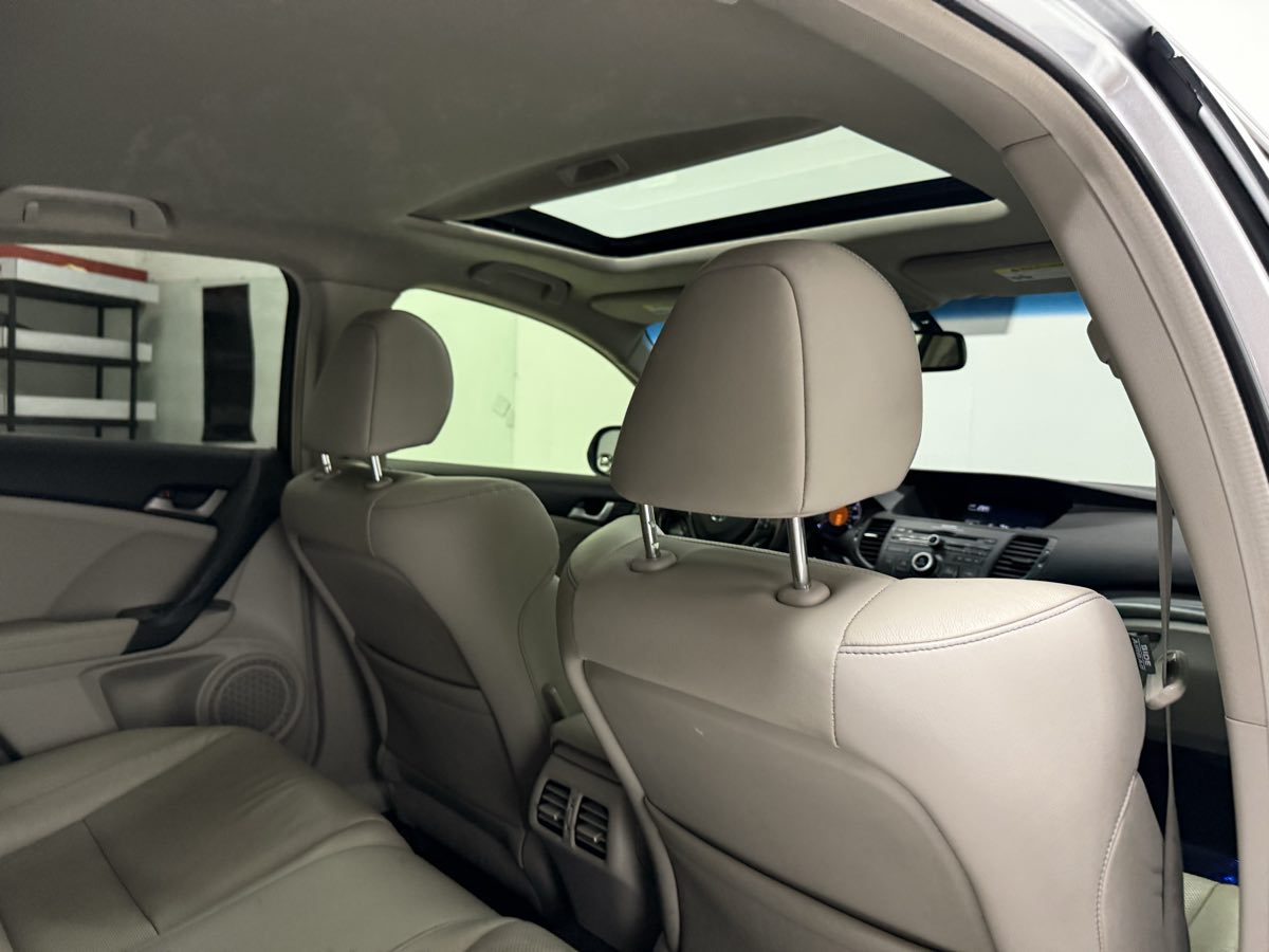 2014 Acura TSX photo 17